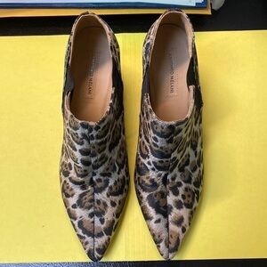 antonio melani leopard heeled ankle boots size 8.5 Metallic